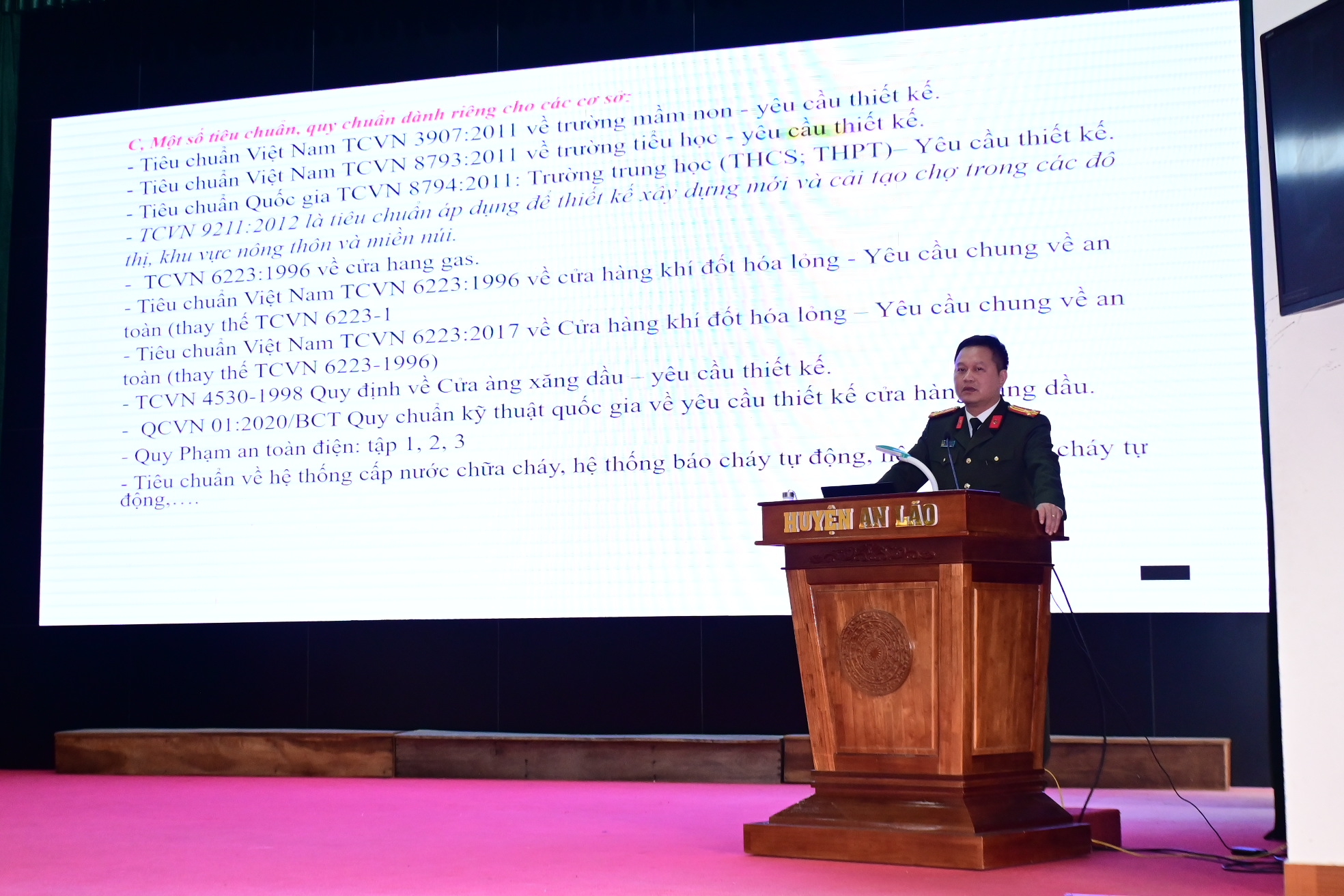 Huyện An Lão: Tổ chức hội nghị tuyên truyền, phổ biến pháp luật về phòng cháy chữa cháy và cứu nạn cứu hộ tới hơn 400 đại biểu